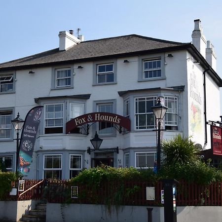 Hotel Fox & Hounds Pub Long Ditton Zewnętrze zdjęcie